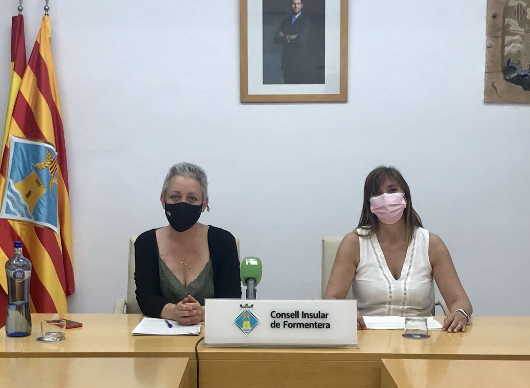 Un momento durante la presentación de los cambios en el Consell de Formentera