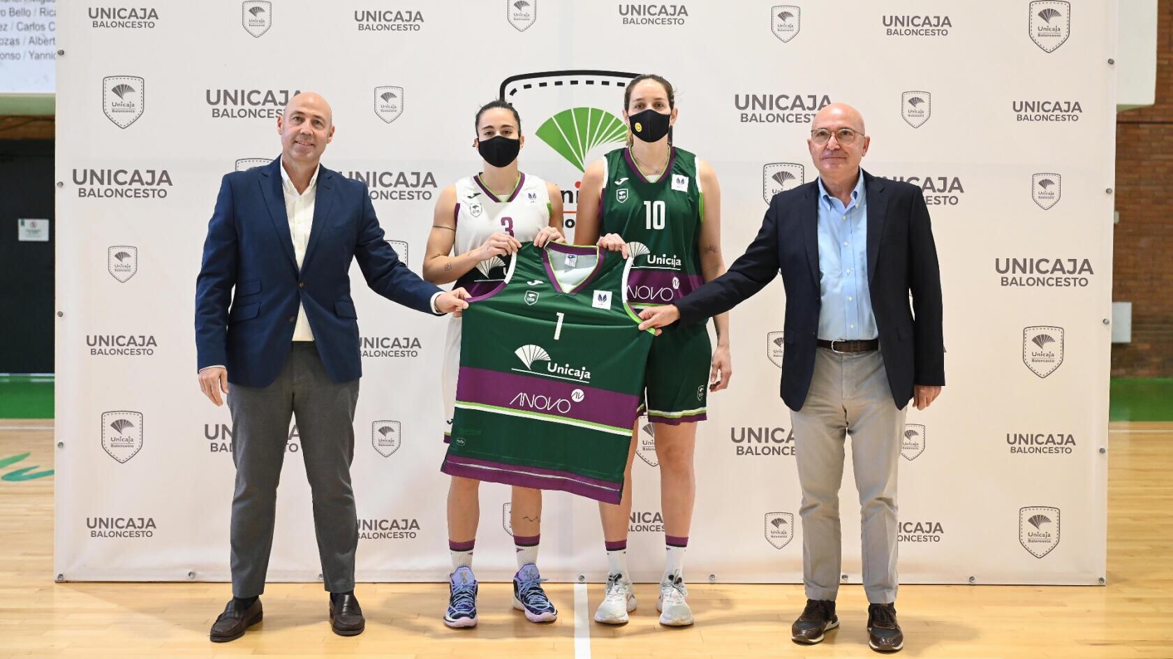 Presentación del acuerdo de Anovo y el Unicaja femenino