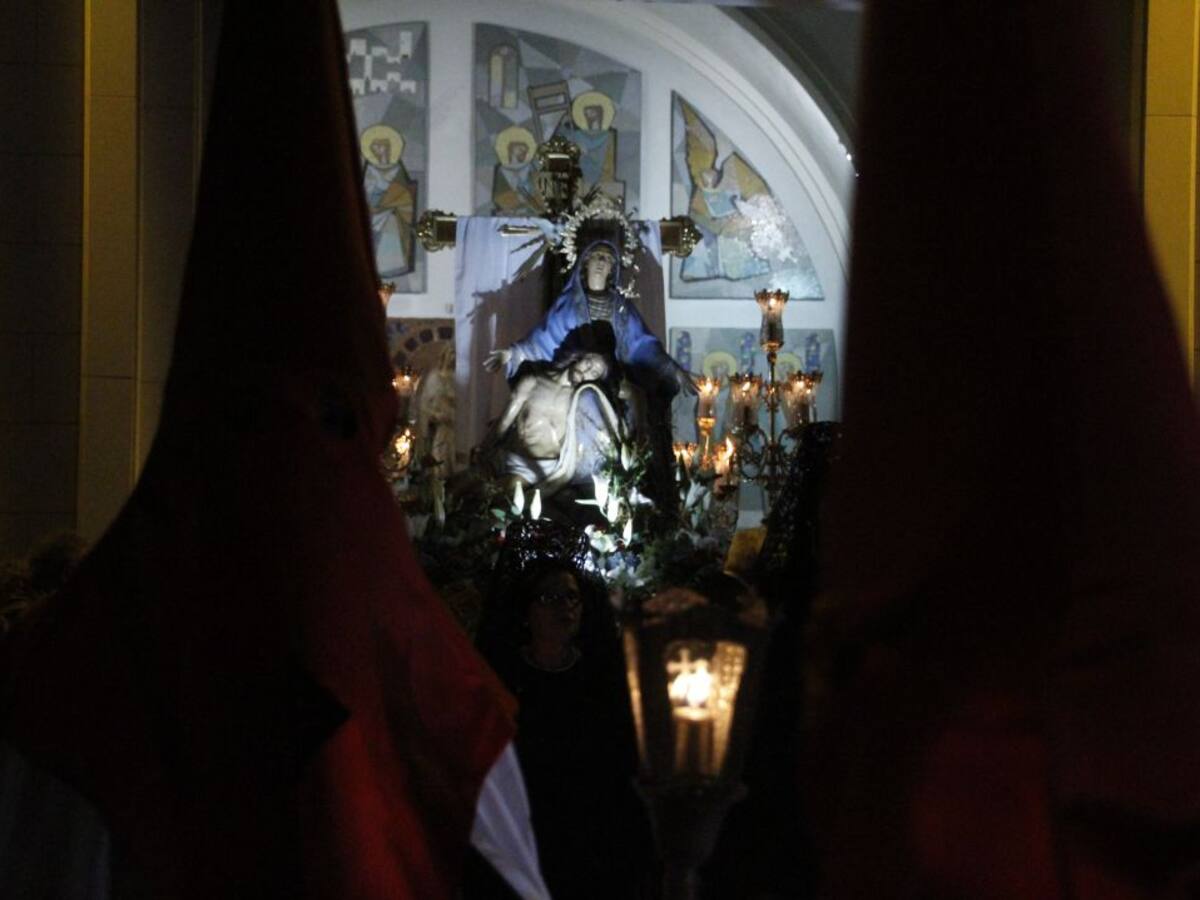 Las procesiones en este Miércoles Santo continúan