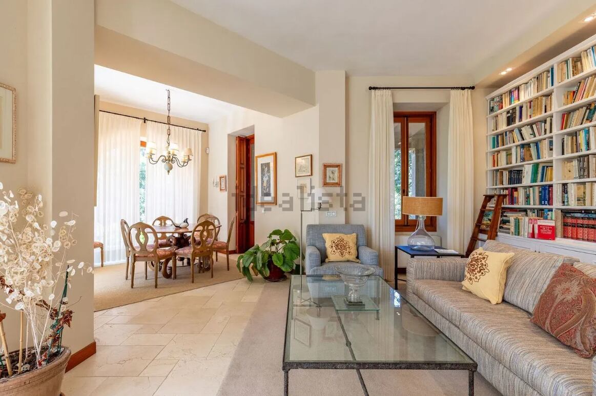 Fotografía de archivo de una vivienda de lujo