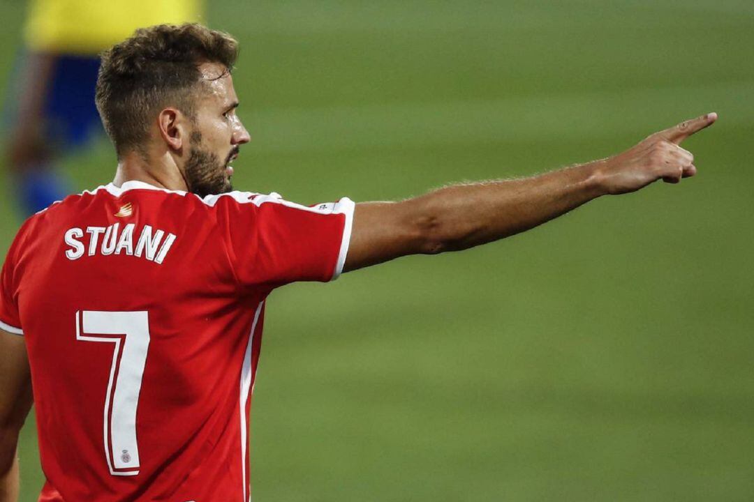 Cristhian Stuani s'ha ressentit del cop que va rebre del porter de l'Almería però està a punt, diu l'entrenador.