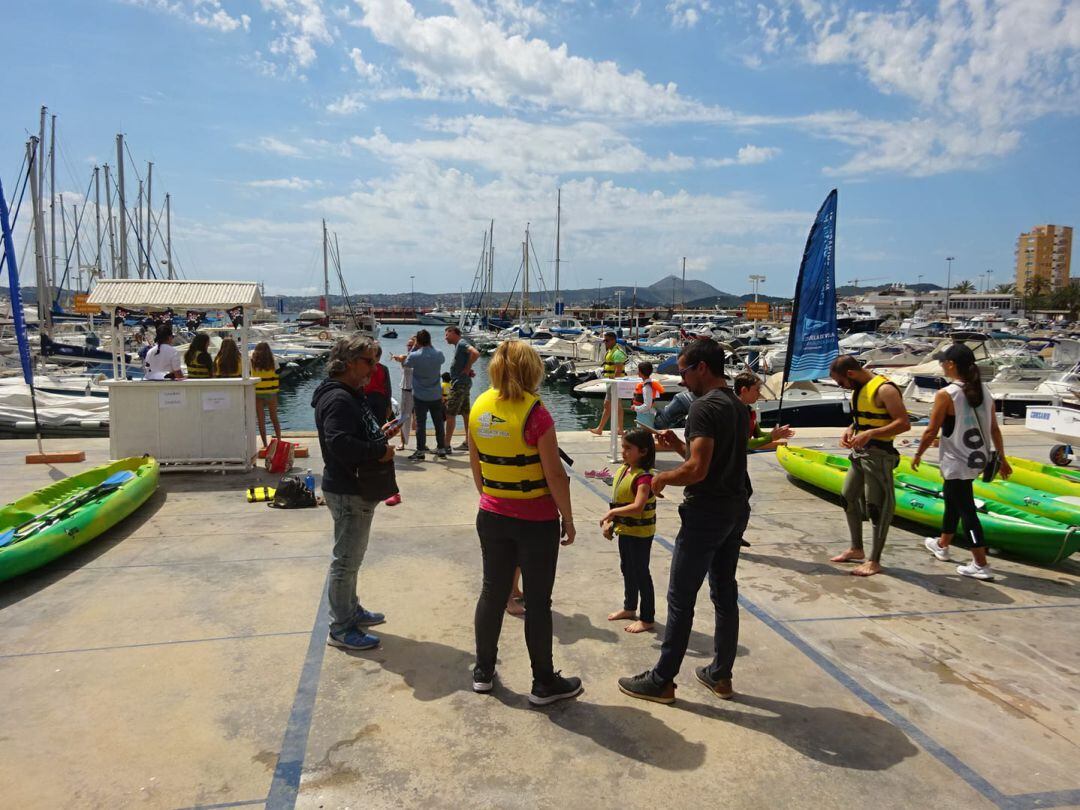 Jornada de puertas abiertas en el Club Náutico de Xàbia.