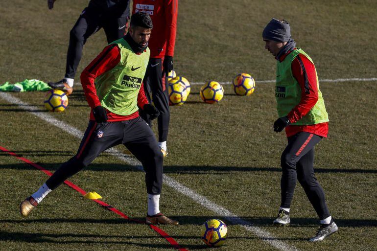 Diego Costa, en el último entrenamiento en el Cerro del Espino de Majadahonda antes de irse de vacaciones a Brasil.