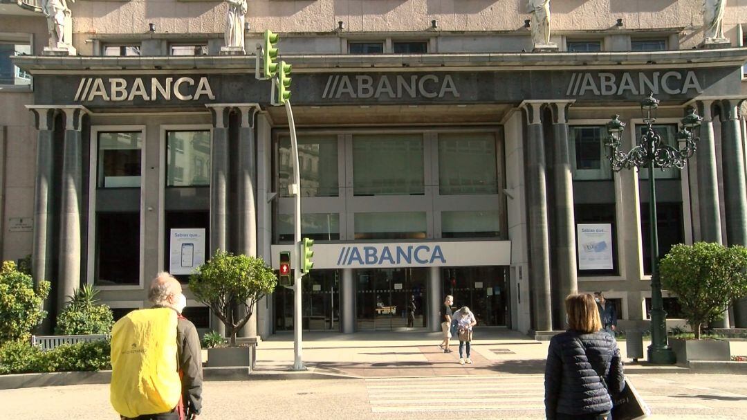 Fachaza principal de Abanca en Vigo 