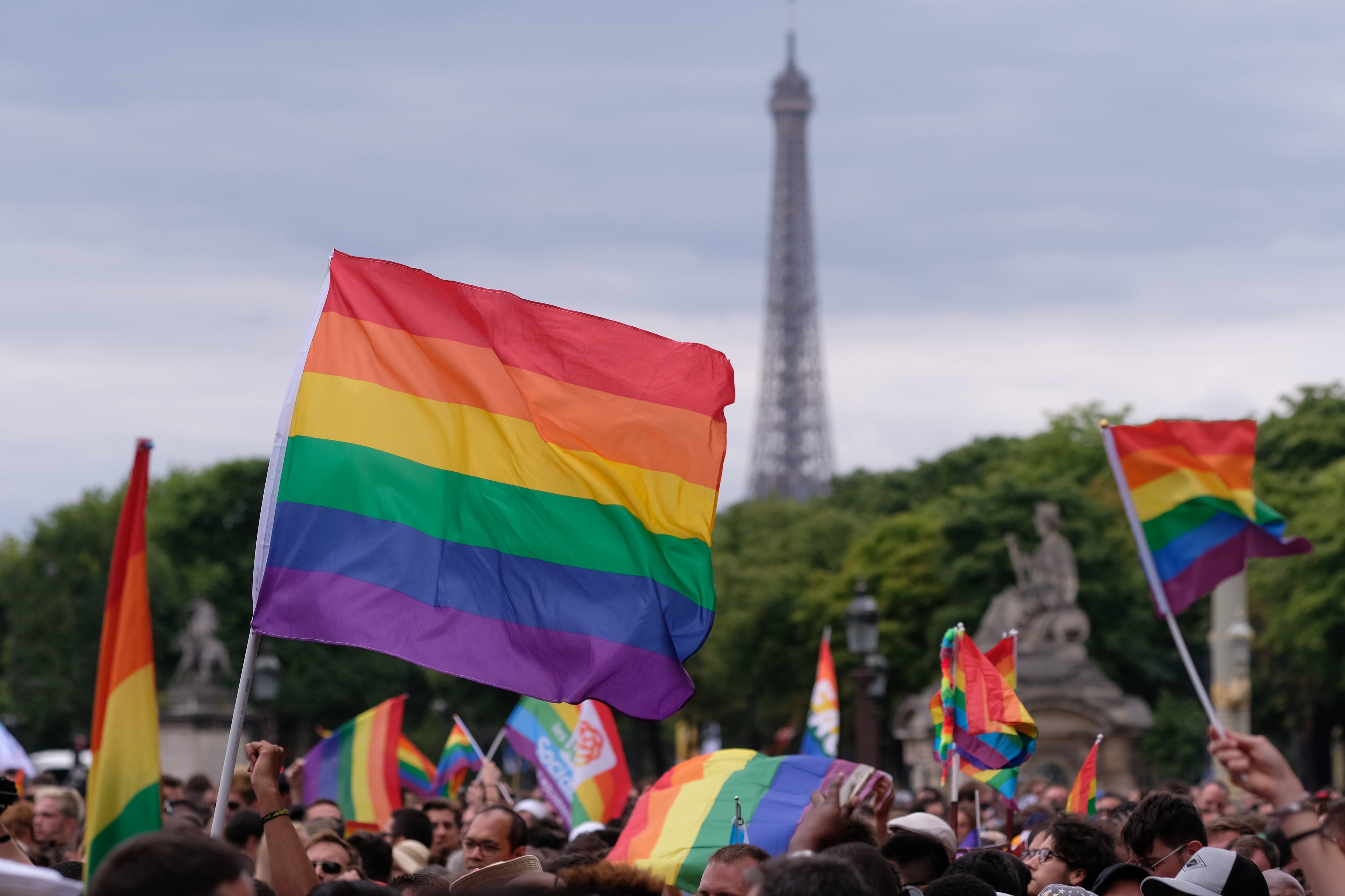 Imagen de archivo del desfile del Orgullo Gay, en París, en junio de 2017.