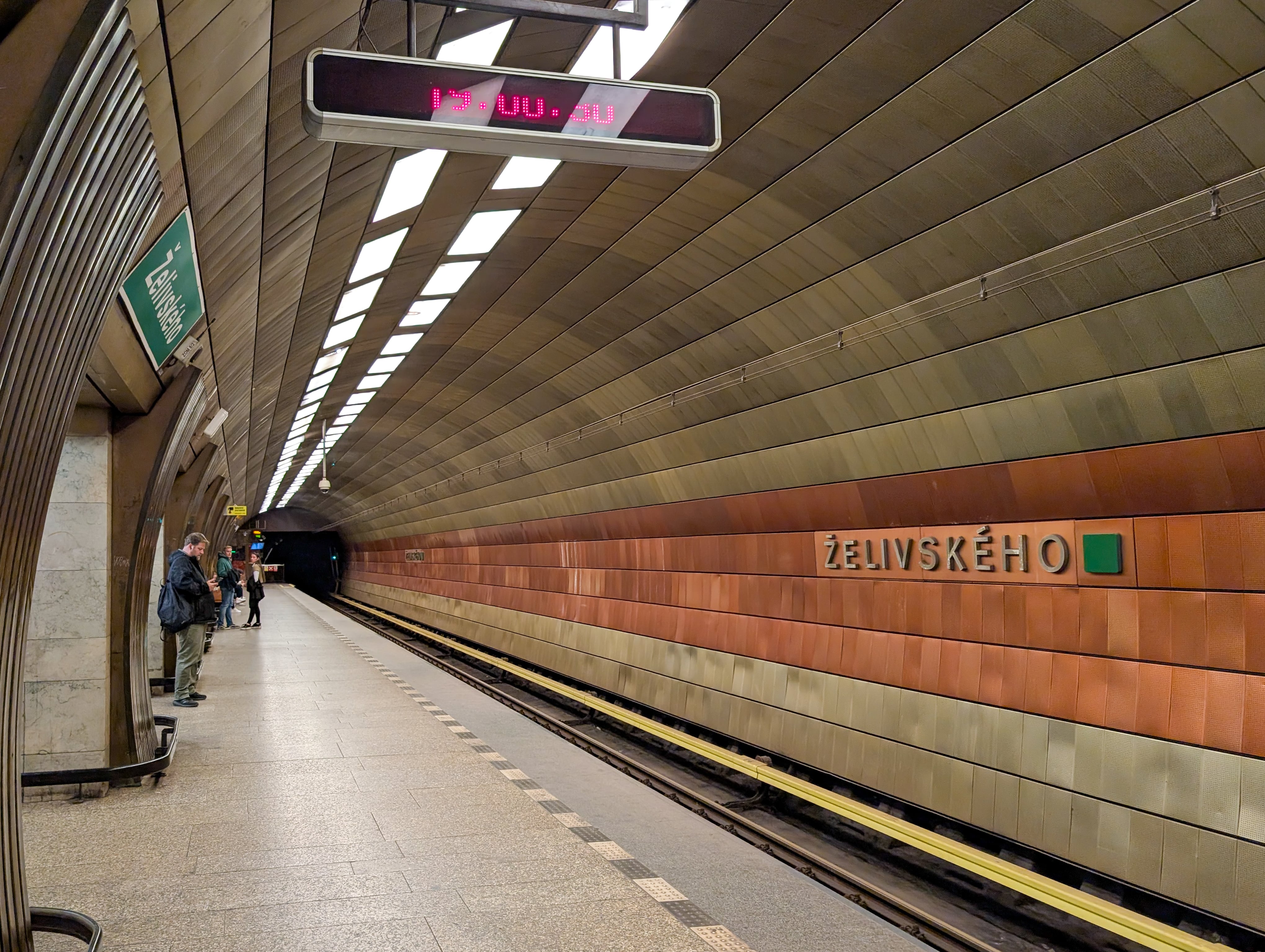 La estación de metro de Zelivskeho en Praga
