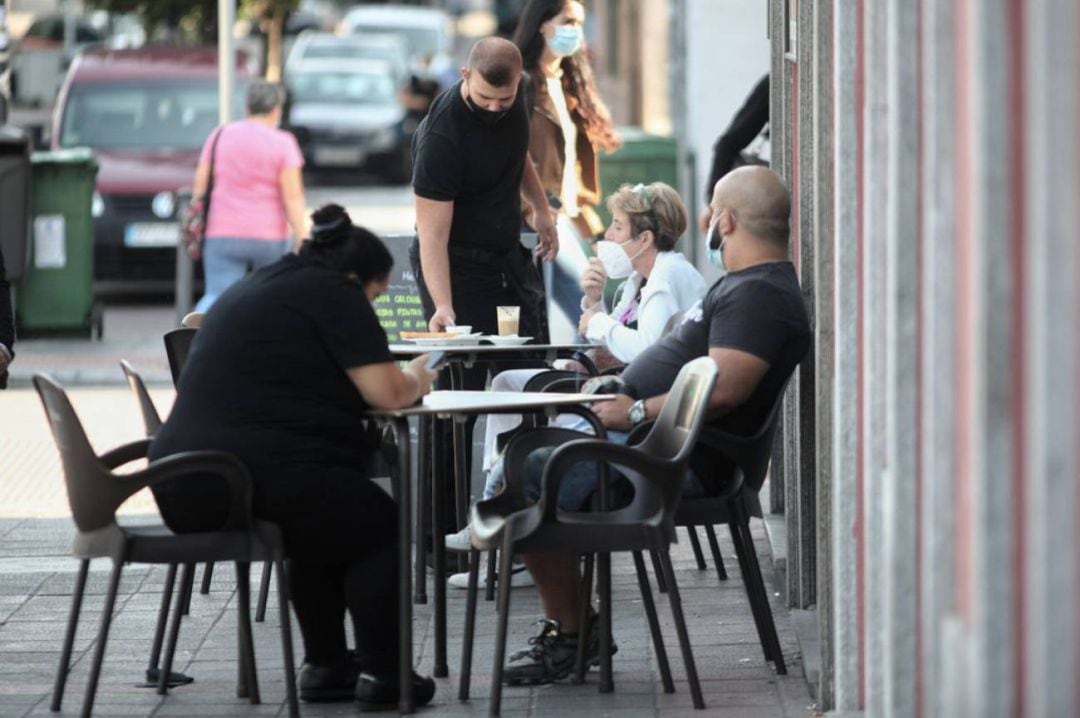 Más de una decena de denuncias a bares por fiestas o no respetar distancia