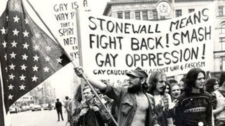 Manifestación histórica para el colectivo en Stonewall