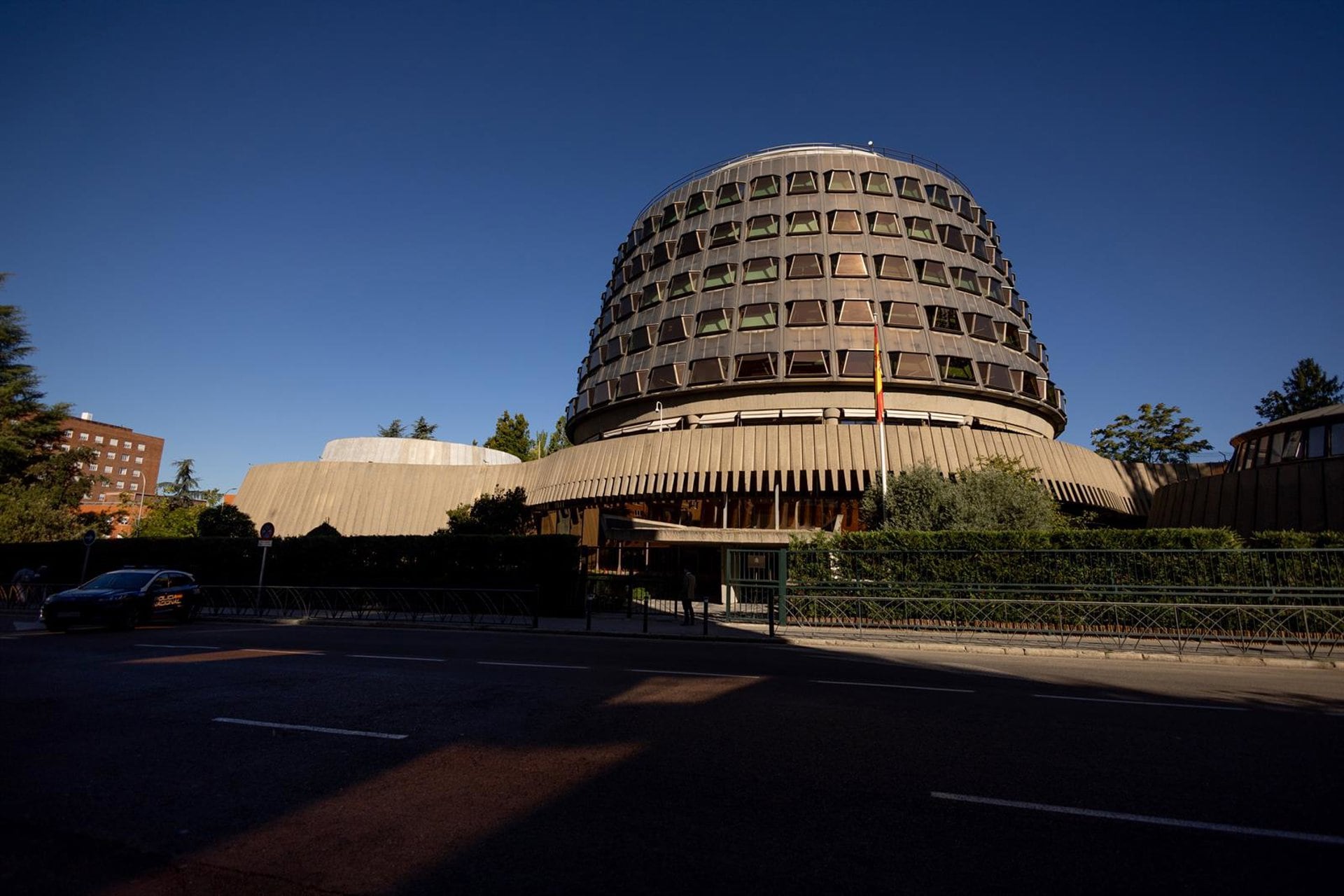 Fachada de la sede del Tribunal Constitucional de España