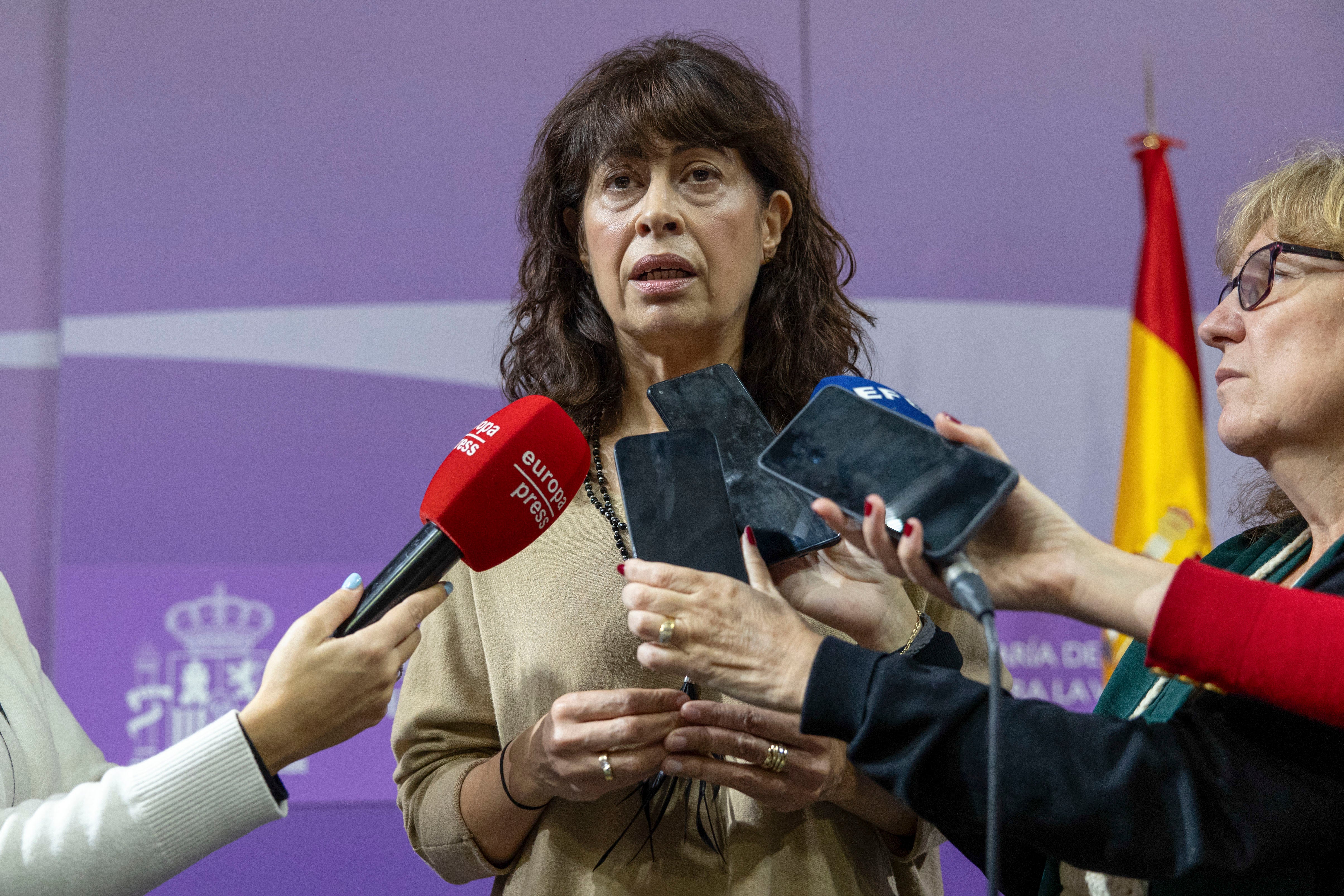 La ministra de Igualdad, Ana Redondo, en rueda de prensa para informar sobre los últimos casos de violencia machista