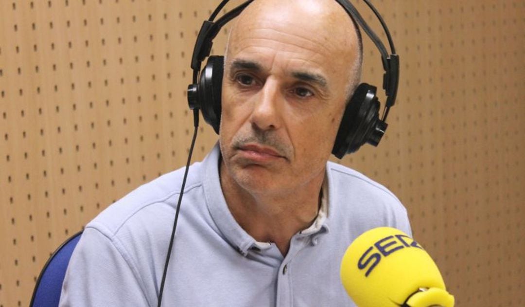 Julià Álvaro, en una entrevista en la Cadena SER