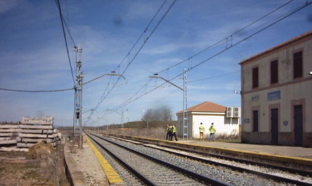 Obras en la estación de Espinosa de Villagonzalo (Palencia)