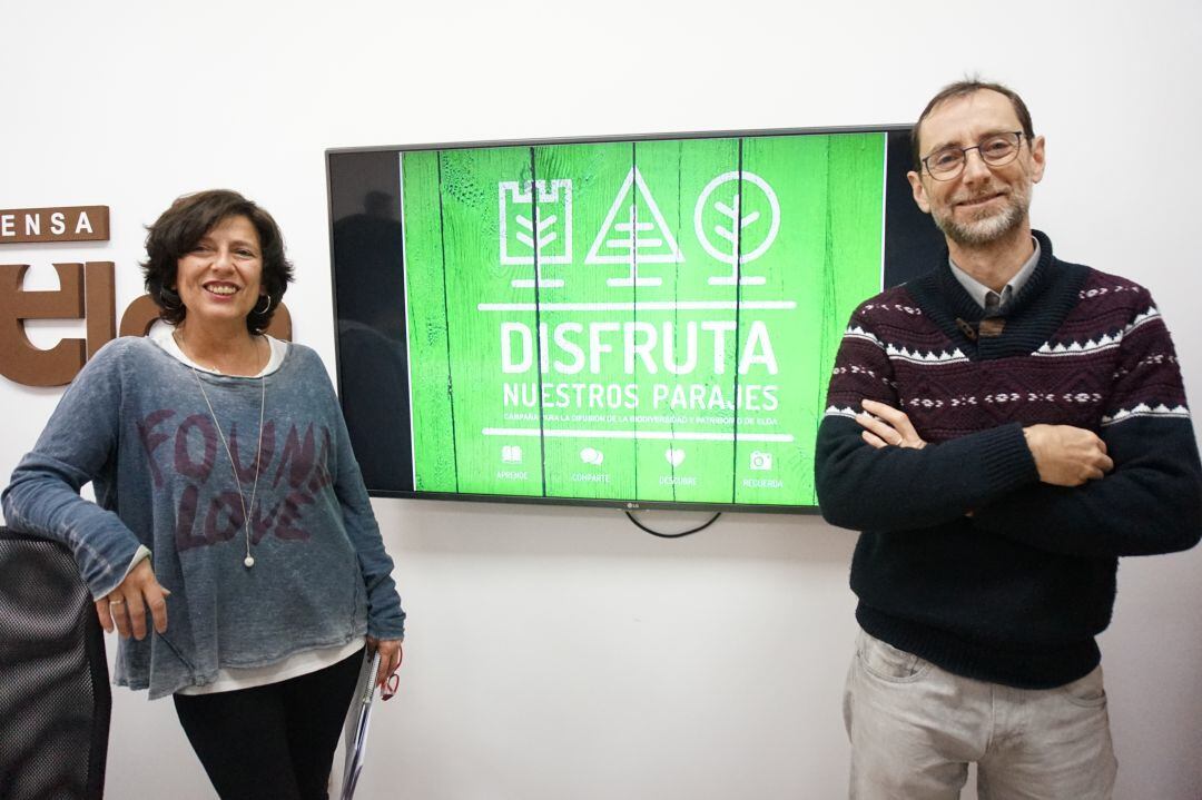 la edil Pilar Calpena y el técnico José Luis Martínez 