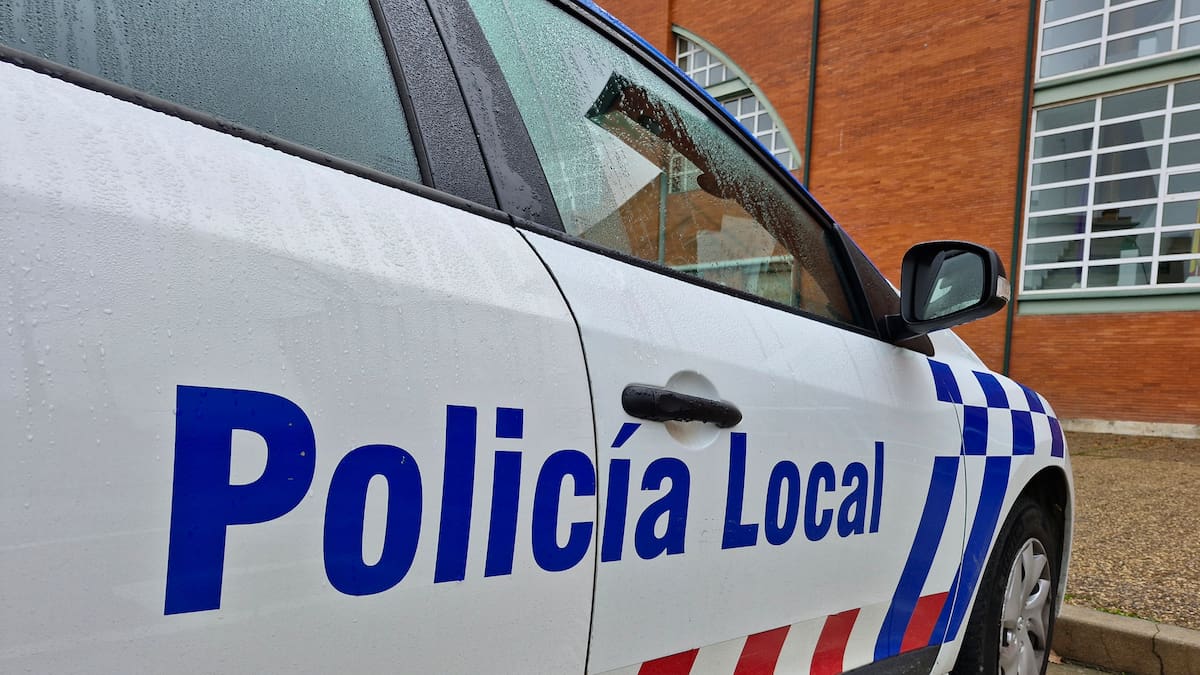 Detenido un varón tras una violenta agresión con un vaso de cristal en la calle Marqués de Albaida