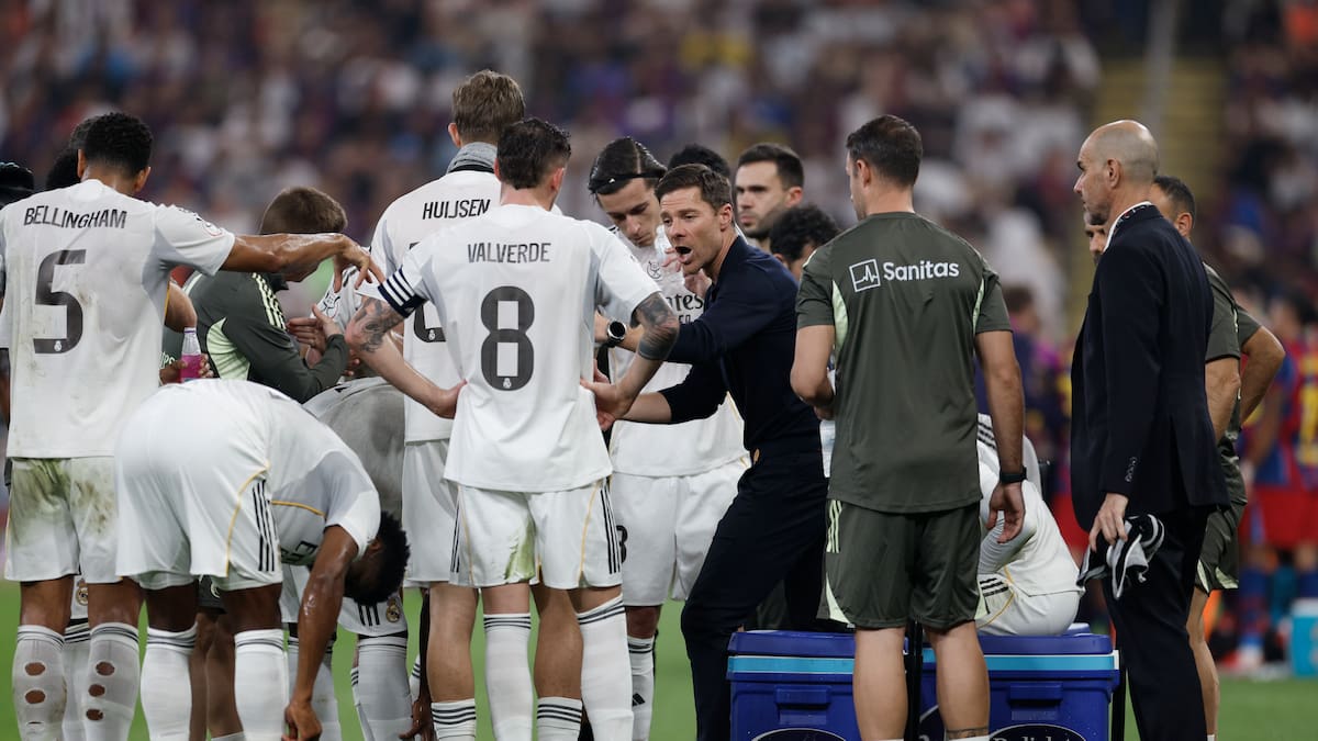 Xabi Alonso disuelve las dudas en torno a la sustitución de Vinicius: "Ha pedido el cambio por cansancio"