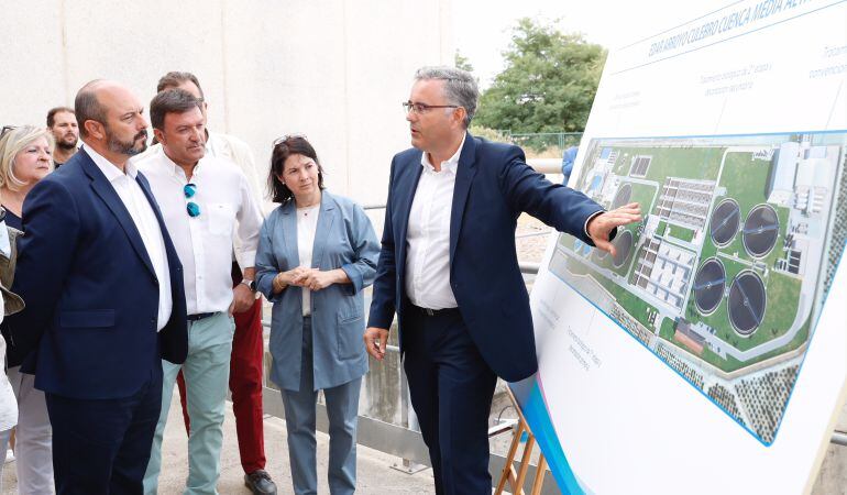 El vicepresidente regional Pedro Rollán durante su visita a Pintoi esta semana