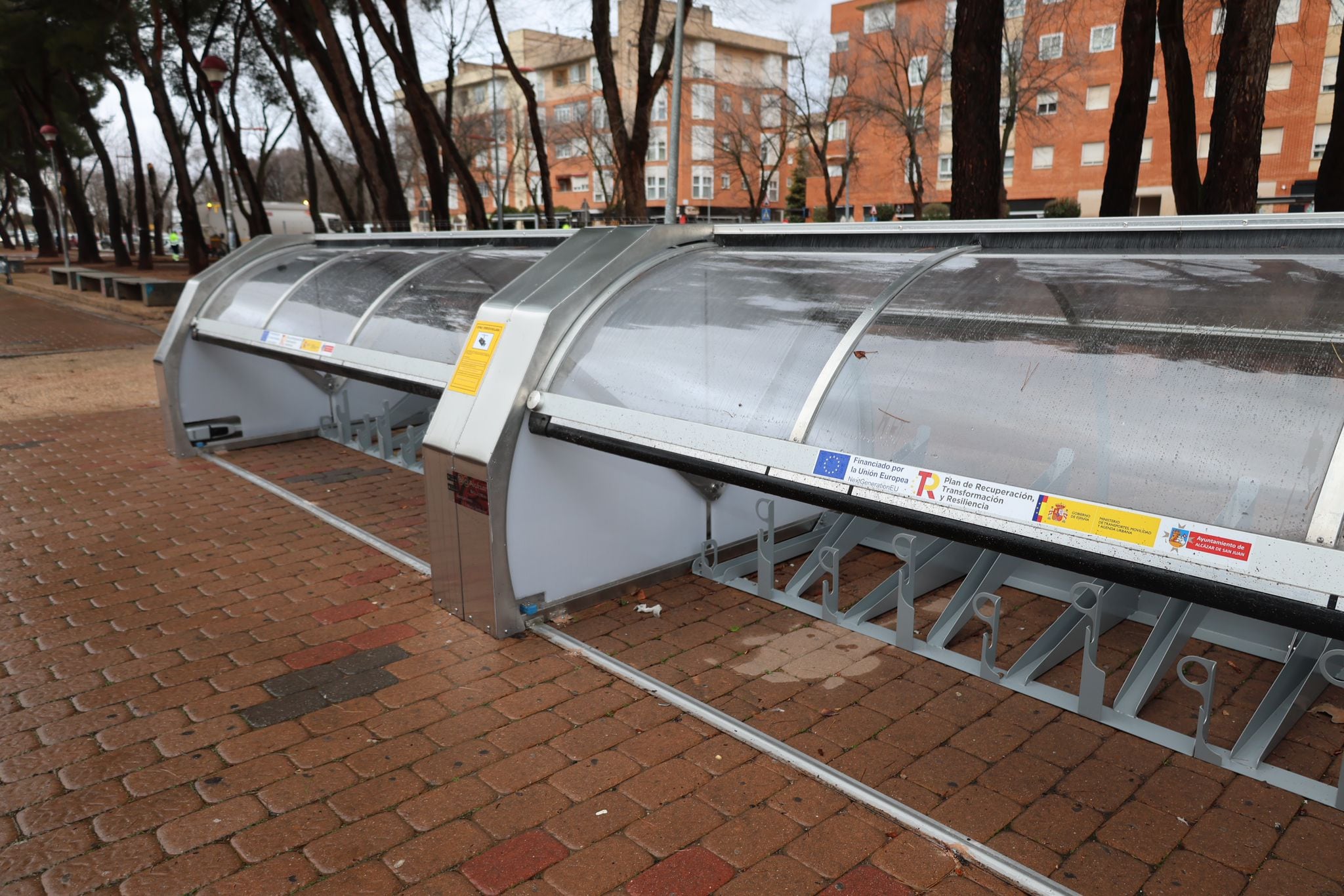 Aparcabicis en la Avenida de los Institutos / FOTO: AYTO ALCAZAR