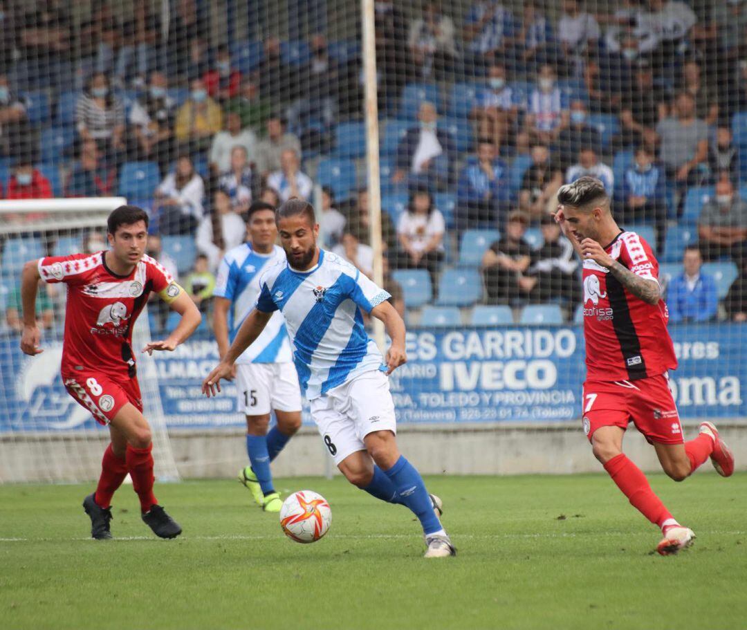 Borja Díaz, con la camiseta del Talavera