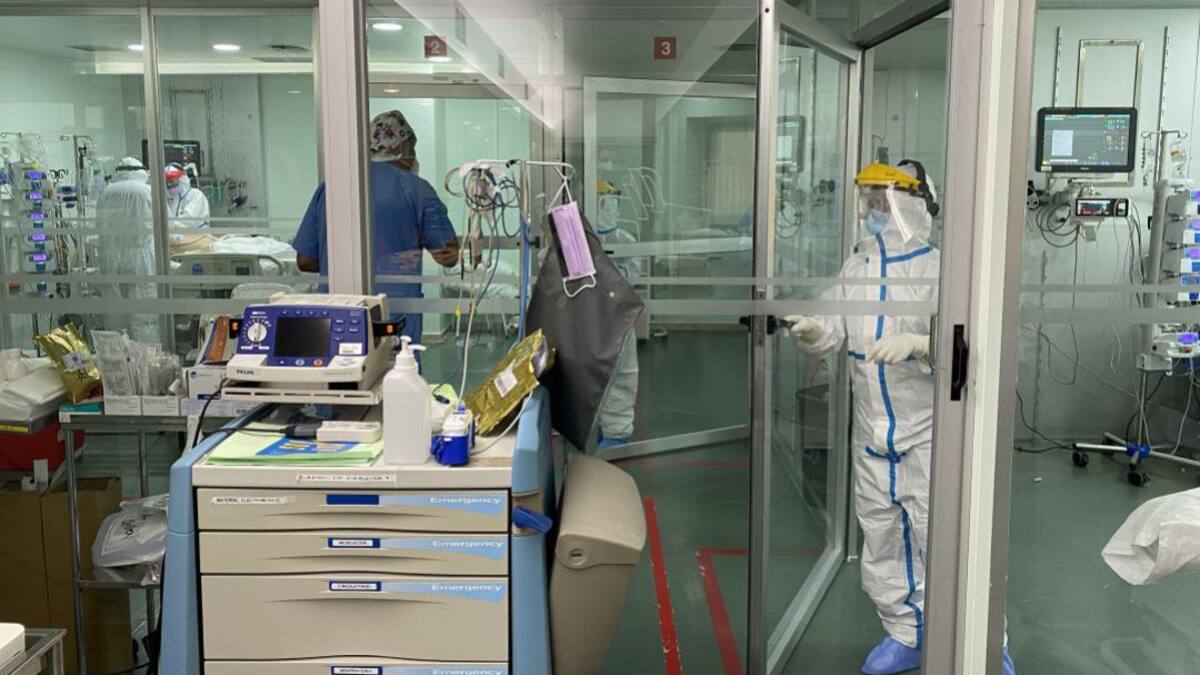 Los ingresos de casos Covid19 en las UCI de la Región de Murcia bajan ya de 100