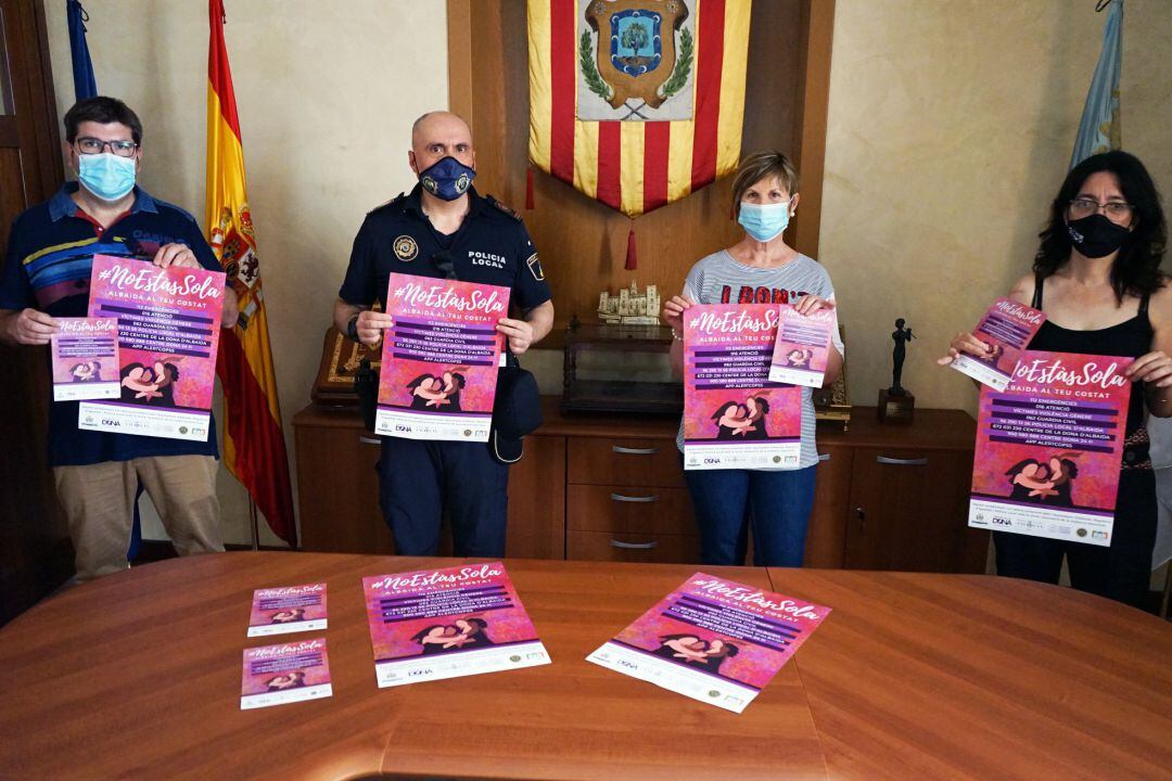 Imatge de la presentació de la campanya 'no estàs sola'