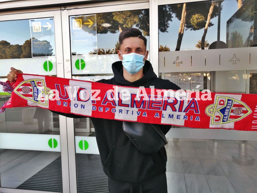 Brian Rodríguez con LA VOZ y la Cadena SER. 