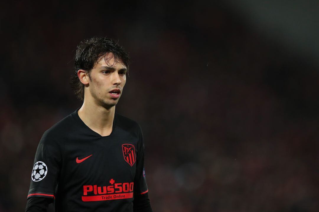 Joao Félix, durante el partido en Anfield contra el Liverpool. 