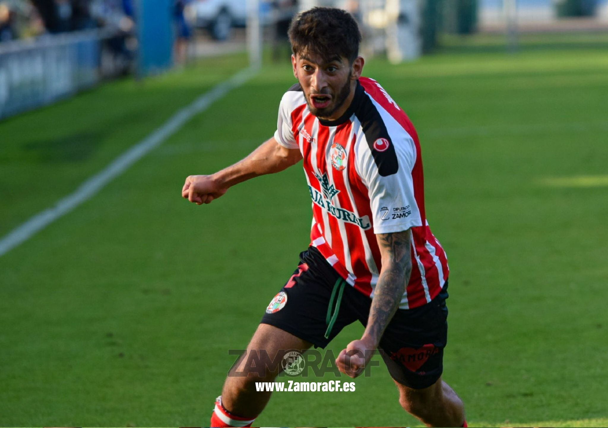 Juan Silva celebra un gol