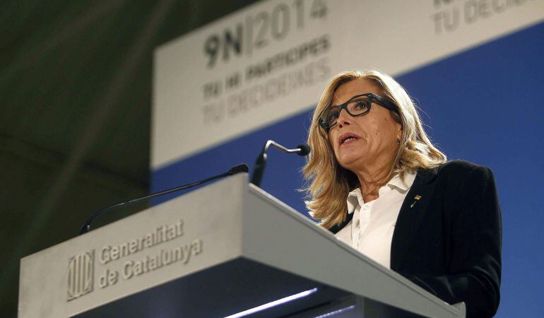 GRA442. BARCELONA, 09/11/2014.- La vicepresidenta de la Generalitat, Joana Ortega, comparece ante los medios esta noche en Barcelona para valorar la consulta participativa del 9N celebrada en la jornada de hoy en Cataluña. EFE/Marta Pérez