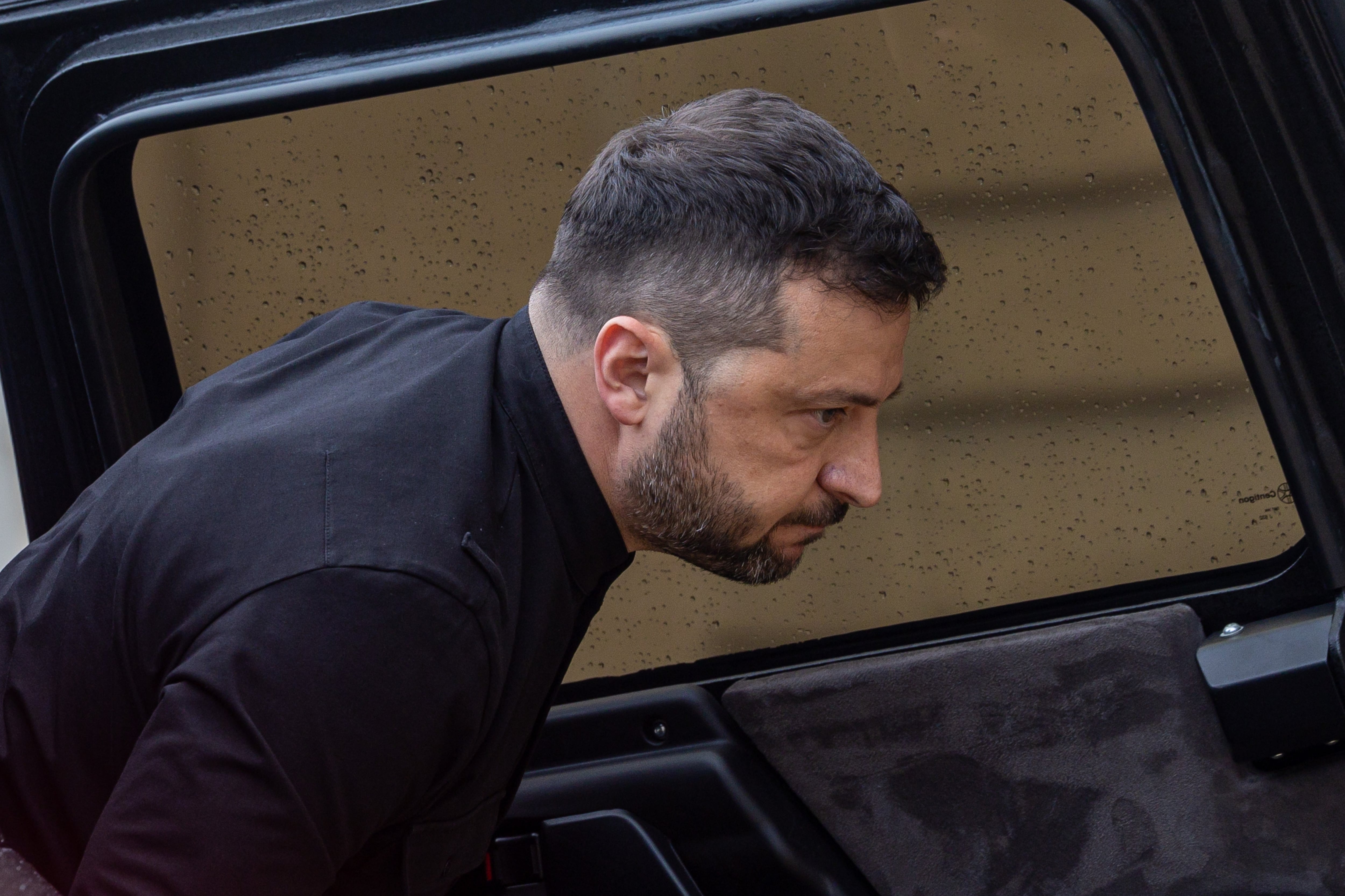 Zelenski en París con la coalición de voluntarios. 