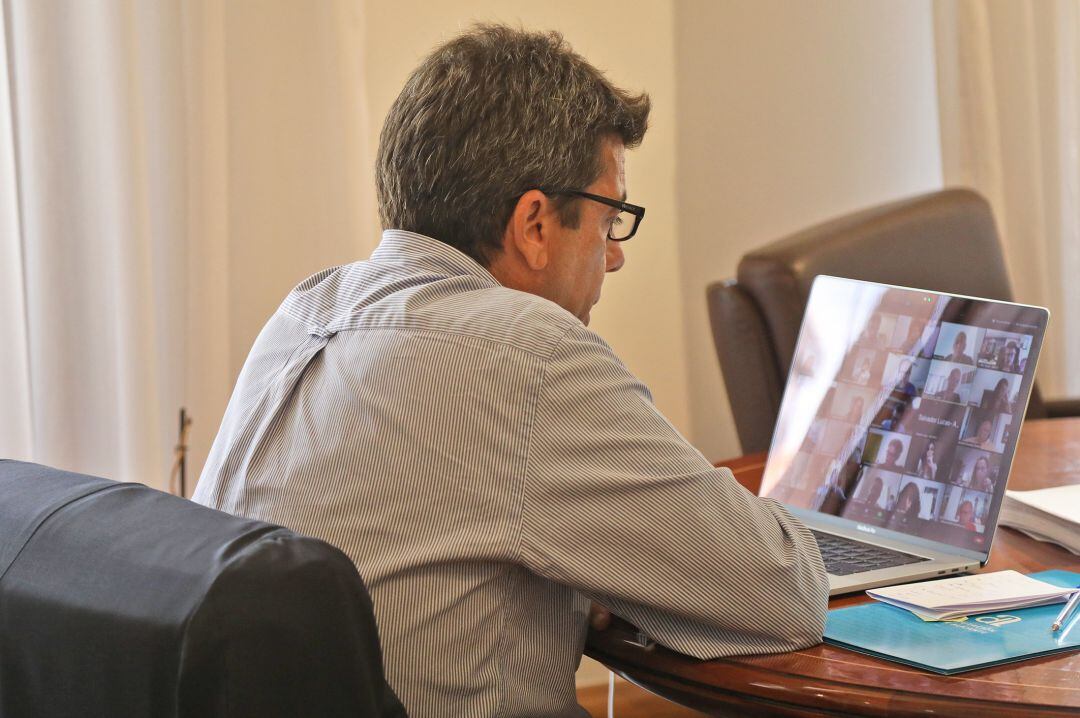 Carlos Mazón con el sector turístico