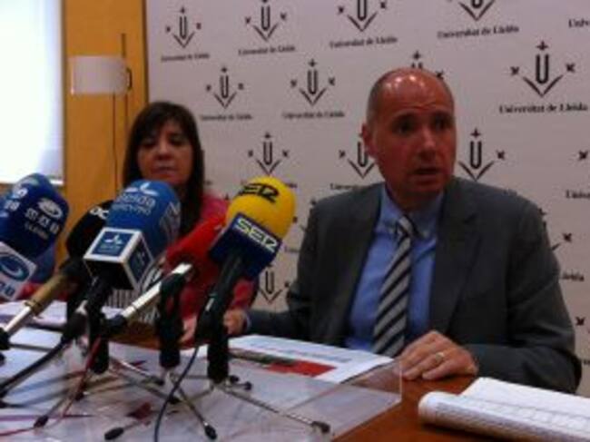 El vicerector de docència presentant l'oferta de graus i màsters que vol crear fins l'any 2020.