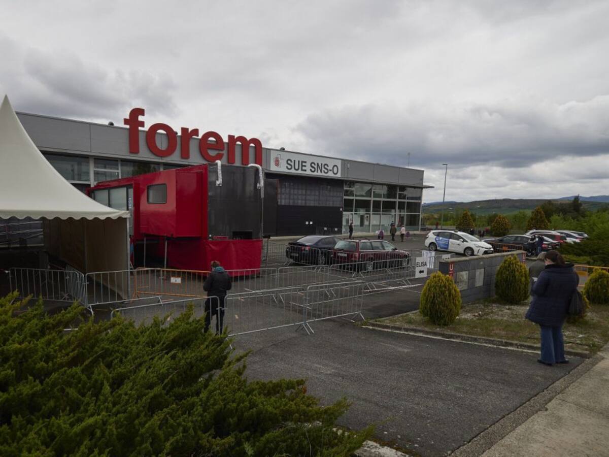 La IA alcanza los 200 casos en Navarra que encadena seis jornadas por encima de los 100 positivos de COVID-19