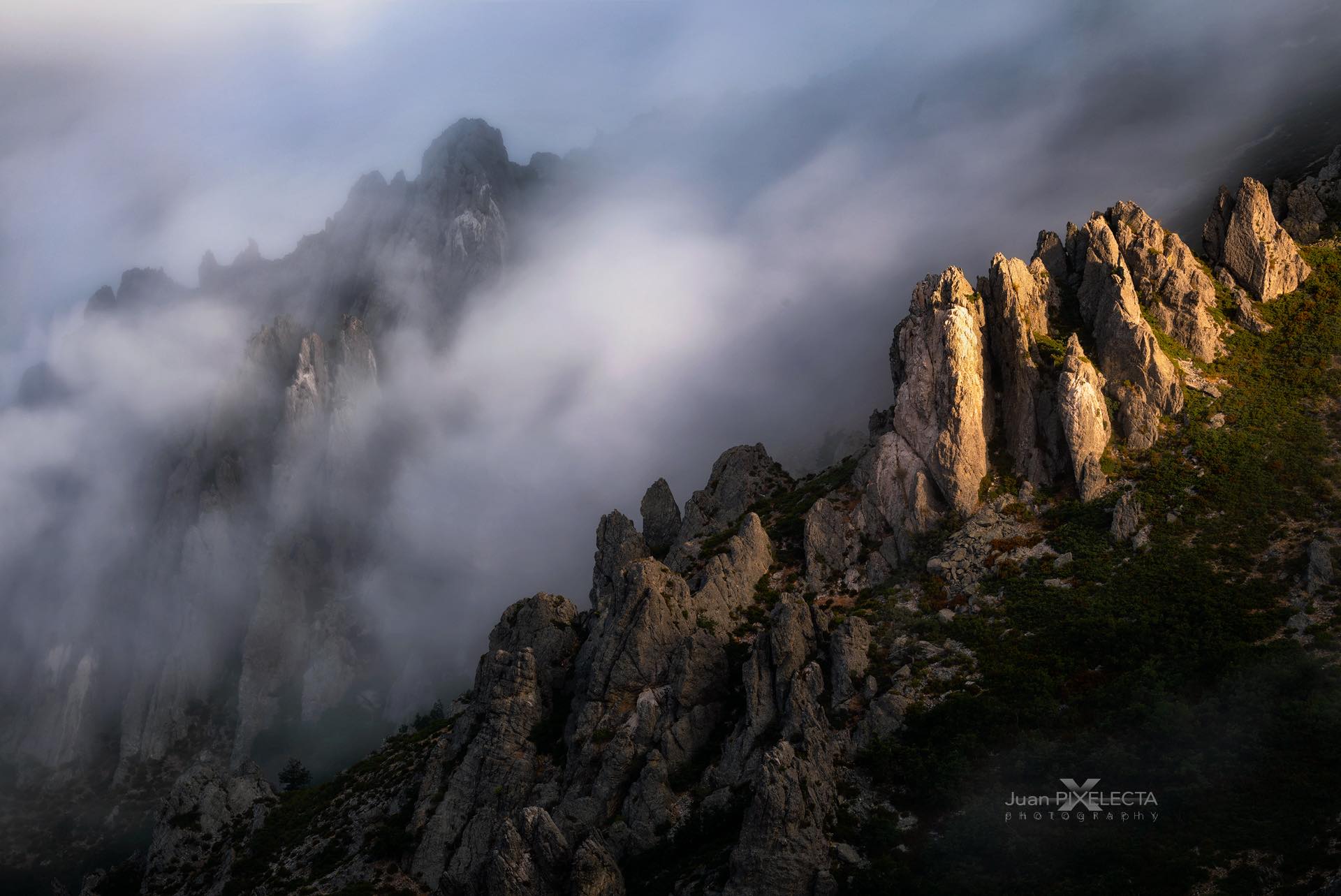 Exposición &quot;Montaña Palentina&quot; de Juan Pixelecta