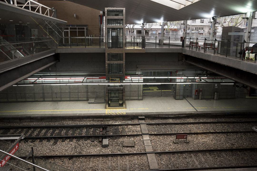 Estación de tren de Gandia sin actividad durante el confinamiento  