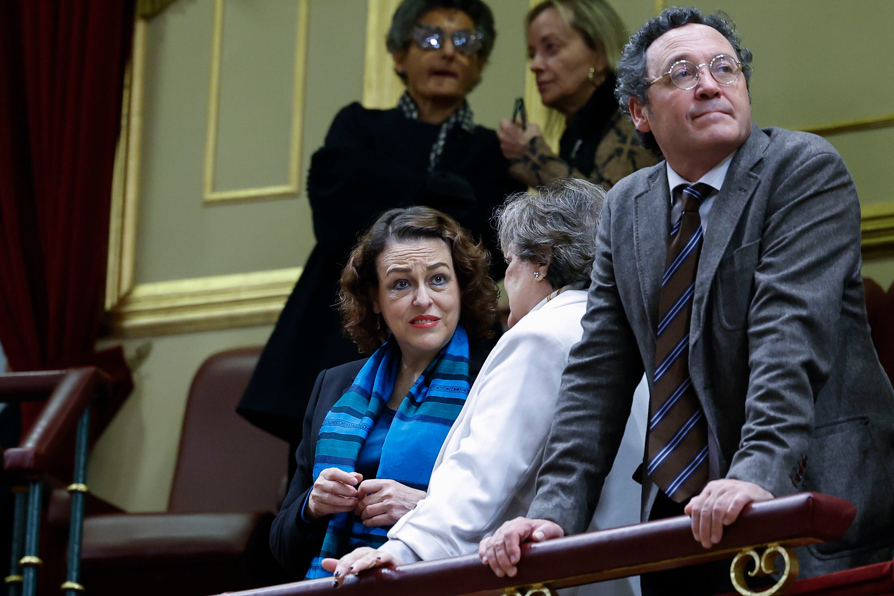 La presidenta del Consejo General del Estado, MAgdalena Valerio (i) junto al fiscal general del Estado, Álvaro García Ortiz (d) antes del comienzo de la solemne apertura de la XV Legislatura