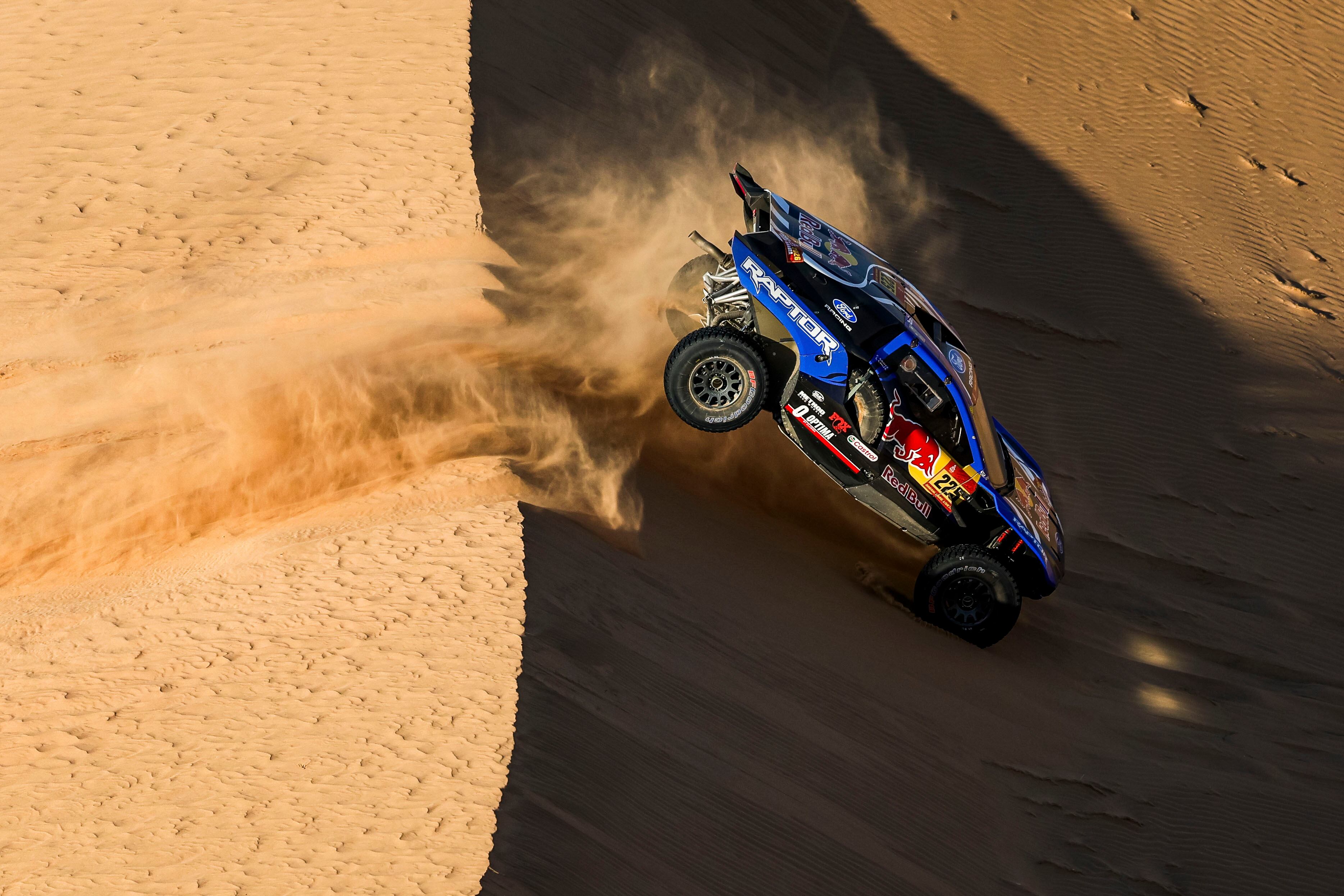 El español Carlos Sainz, de Ford Racing, durante la novena etapa del Dakar