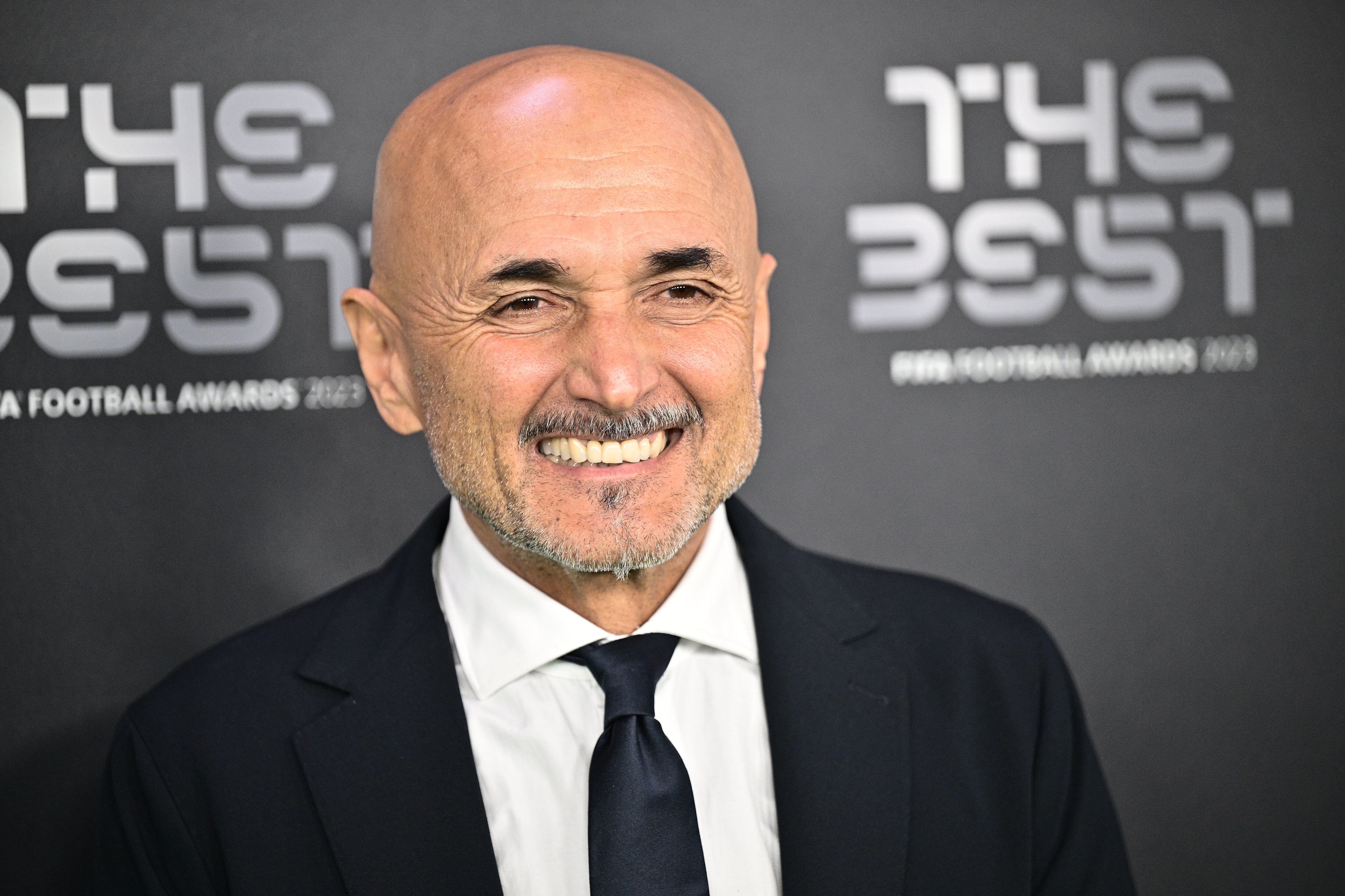 Luciano Spalletti, en la alfombra roja de los premios &#039;The Best&#039;, celebrados en enero de 2024. (Photo by Sebastian Frej/MB Media/Getty Images)