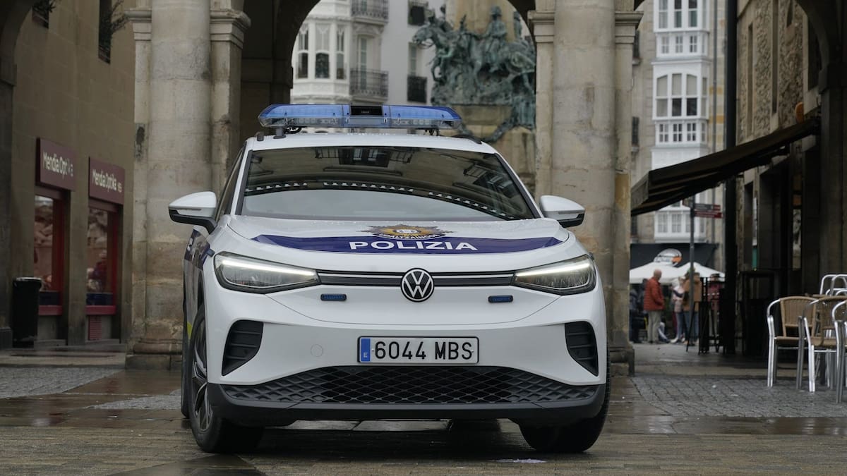 Detenido cuando iba a recoger a sus hijos al colegio después de agredir a su esposa