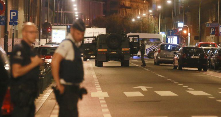 Despliegue de la policia belga en el centro de la ciudad