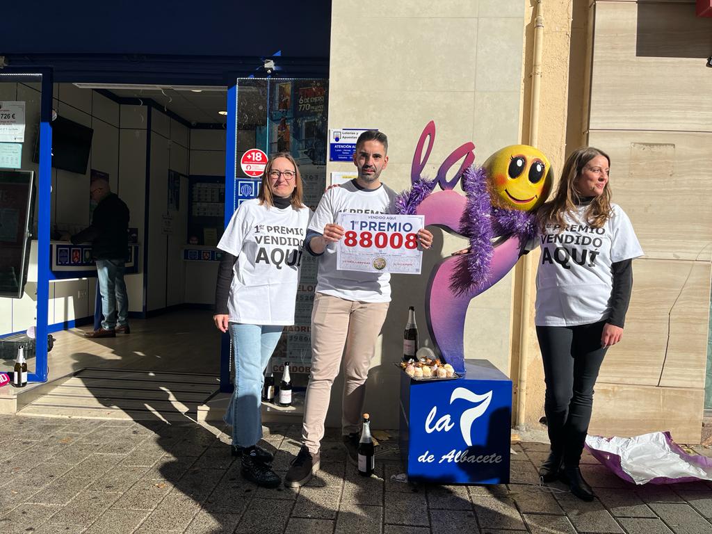 Imagen de la administración que ha repartidos varios décimos del Gordo de Navidad