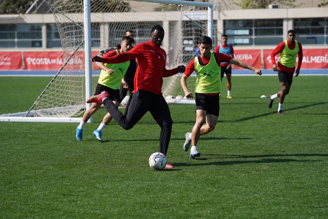 Umar Sadiq se queda y jugará ante Leganés y Málaga.