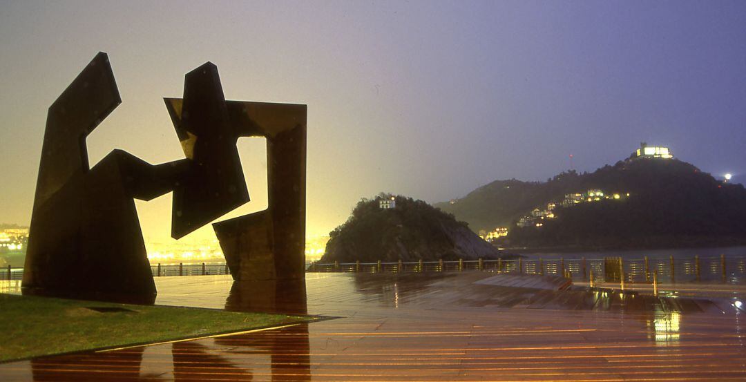 Puesta de sol en San Sebastián, desde el Paseo Nuevo