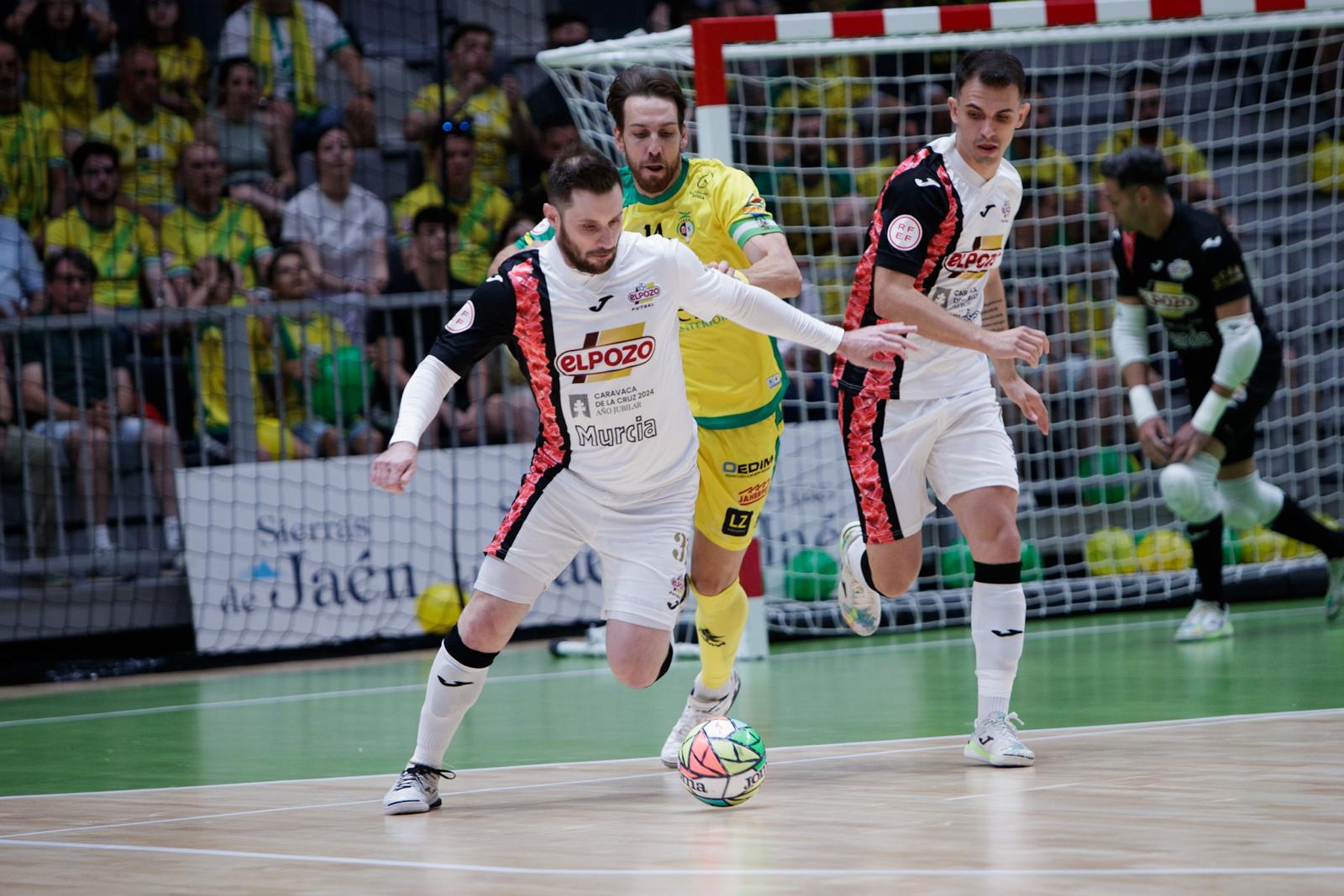 Elpozo Murcia se mete a la final después de ganar en Jaén.