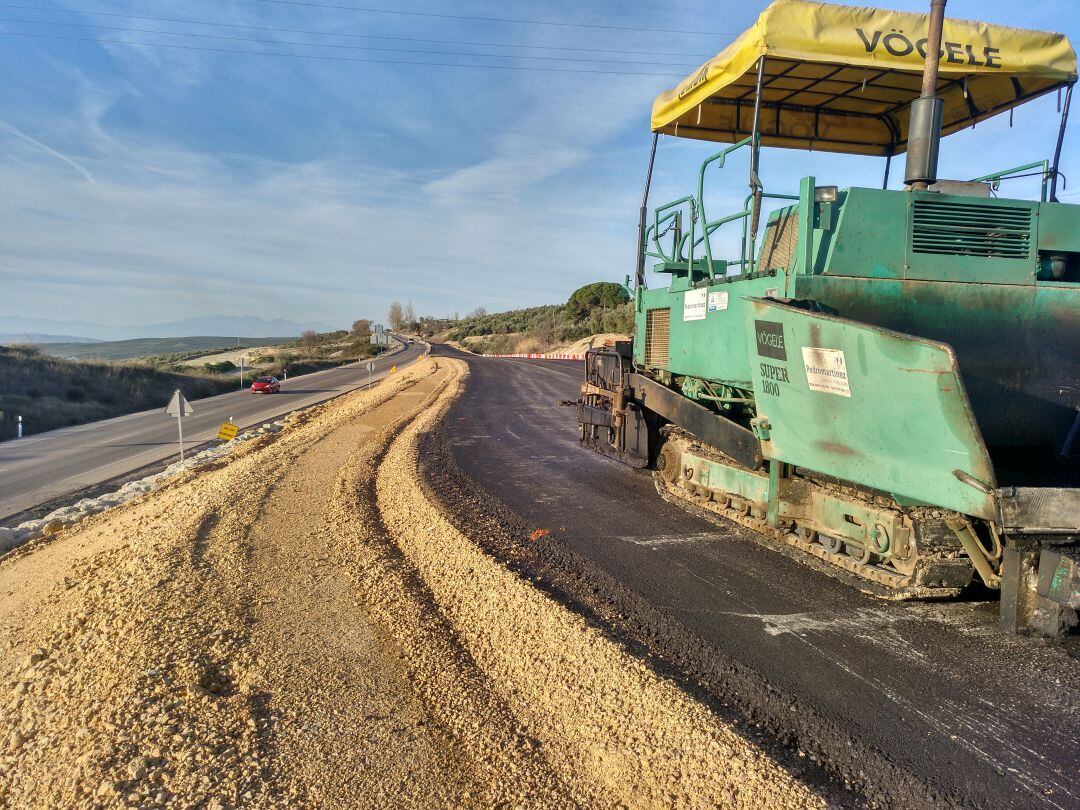 Obras de construcción de la autovía A-32 en el tramo Villacarrillo-Villanueva del Arzobispo.