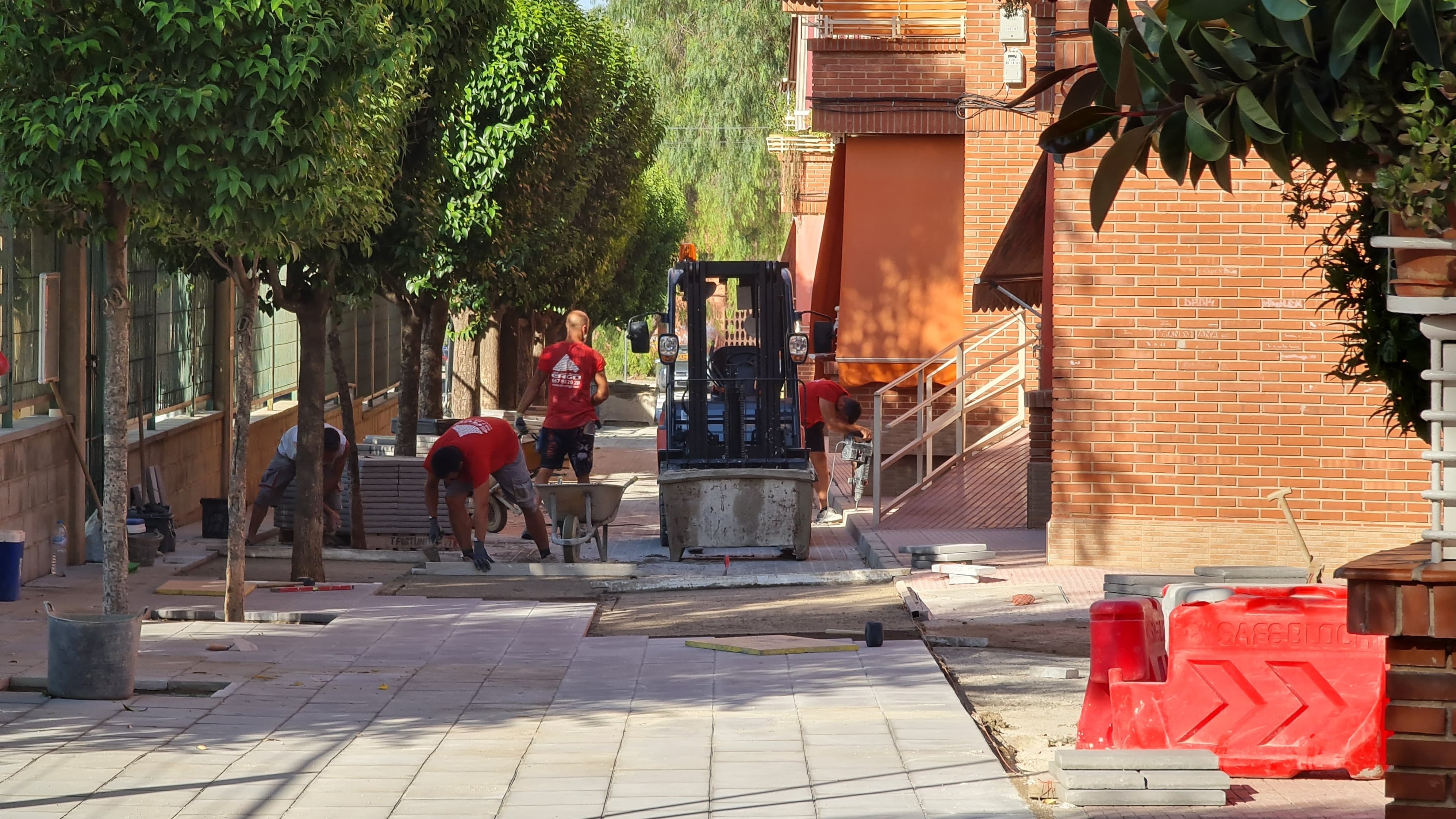 Renovación de la calle Los Naranjos.