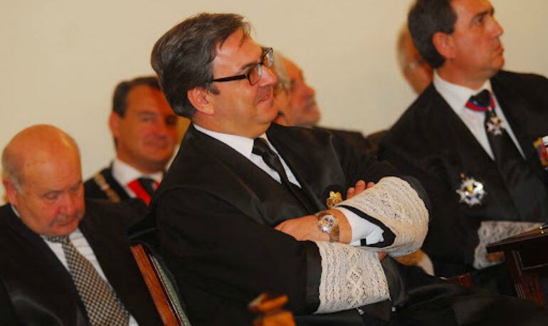 José Javier Polo recibiendo la Cruz de San Raimundo en 2012