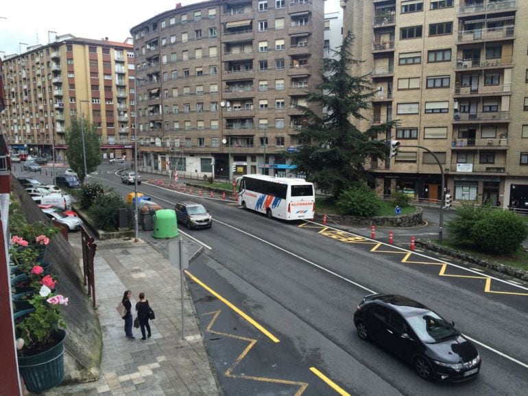 La carretera N-634 está sufriendo atascos estos días, a causa de las obras de asfaltado que ejecuta la Diputación Foral de Bizkaia