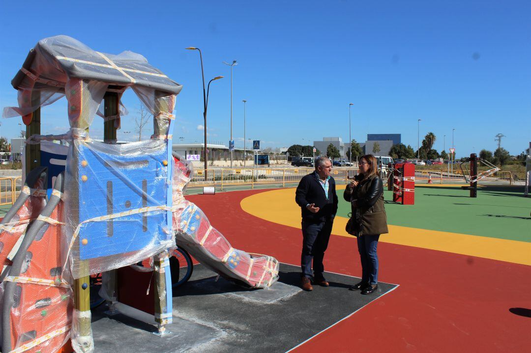 Visita a las instalaciones del nuevo parque infantil de Borriana