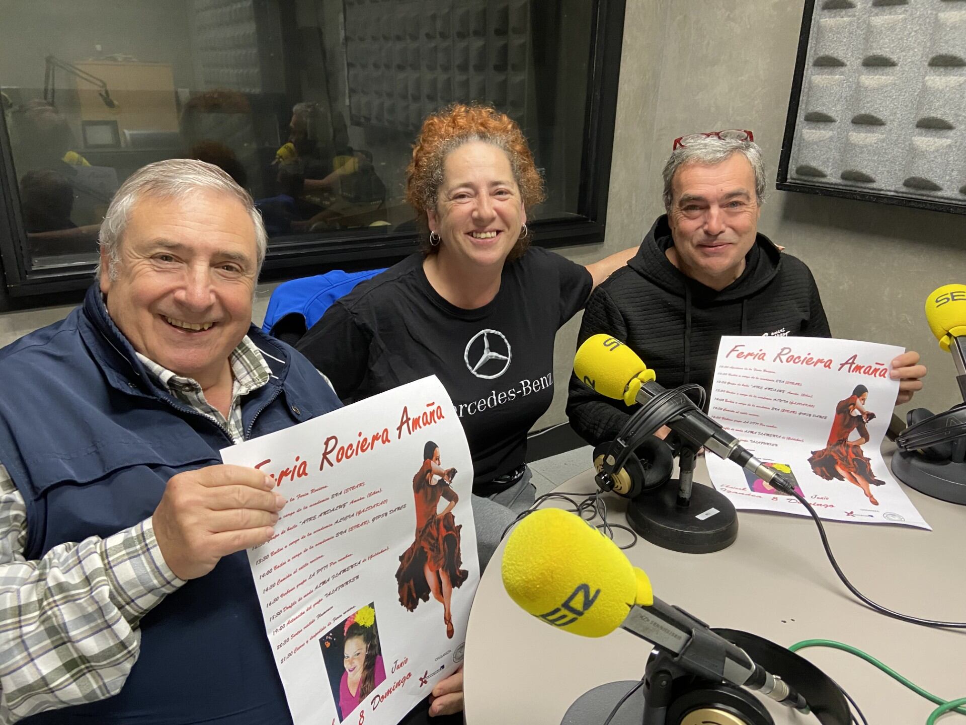 De izquierda a derecha: Patxi Lejardi, Esti Bravo y Agus Gómez