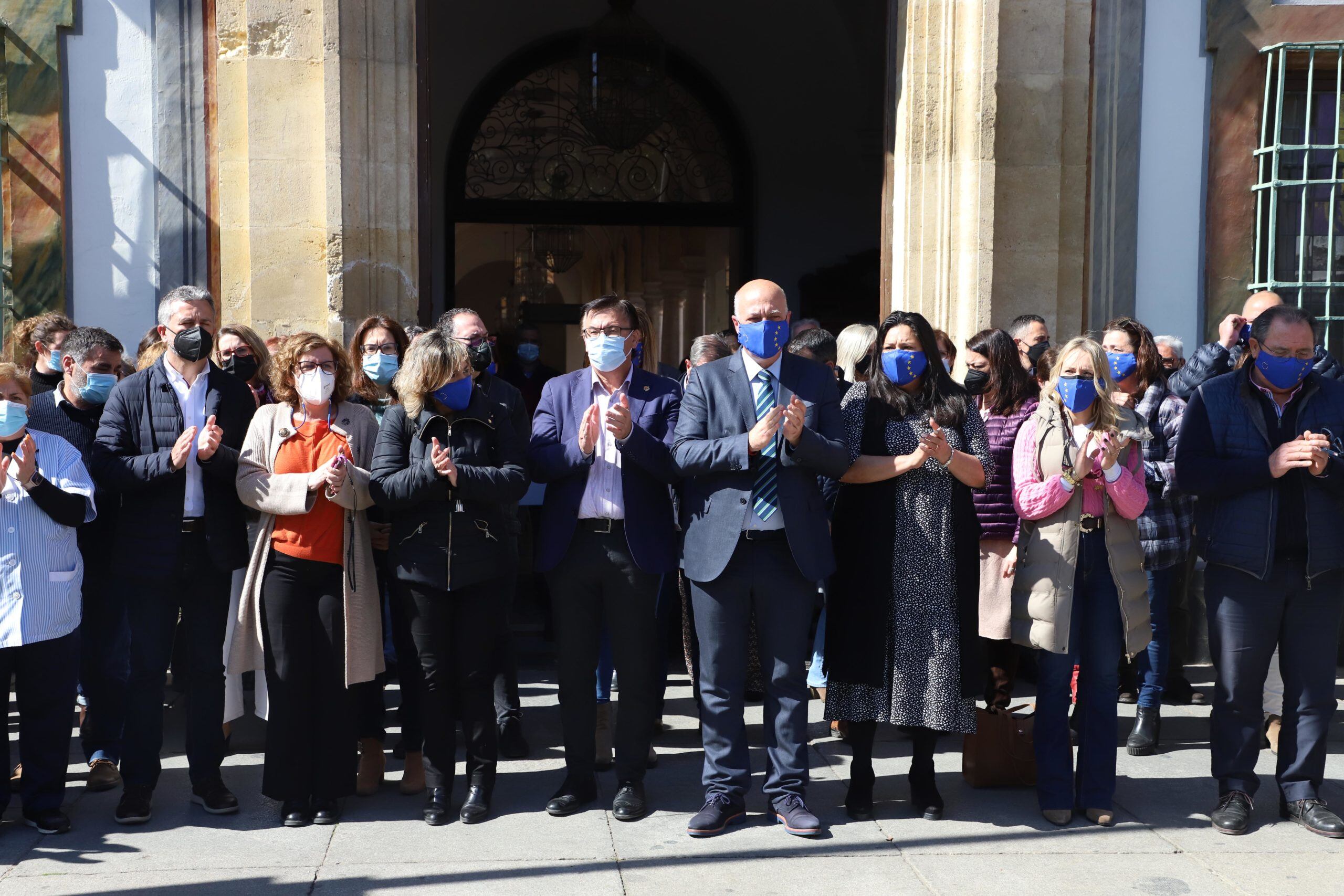 Concentración en la Diputación de Córdoba en apoyo al pueblo ucraniano.